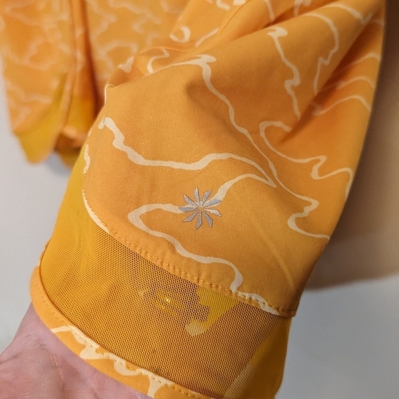 NWOT Athleta Gold/White Printed Mesh Racer Run Short 4", Women's 3XL - Picture 5 of 9